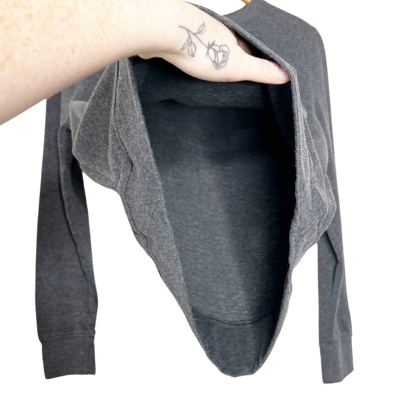 Calvin Klein Women's Charcoal Gray Crewneck Sweatshirt with CK Logo - Picture 8 of 16